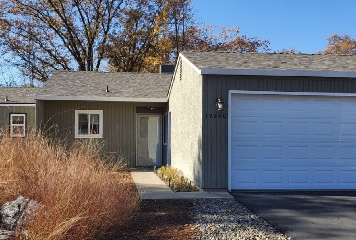 Primary Photo - Charming 3-Bedroom Home in Peaceful Sonora...
