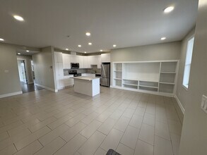 Building Photo - 32 Concorde Way