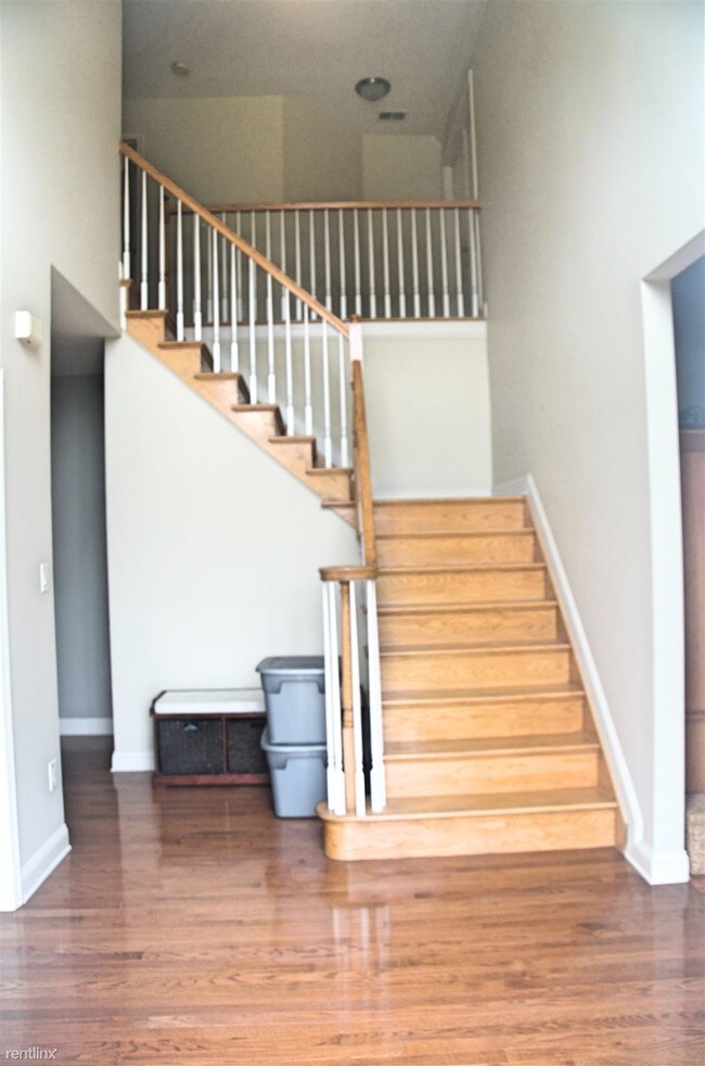Foto del edificio - 103 Willowbrook Ct