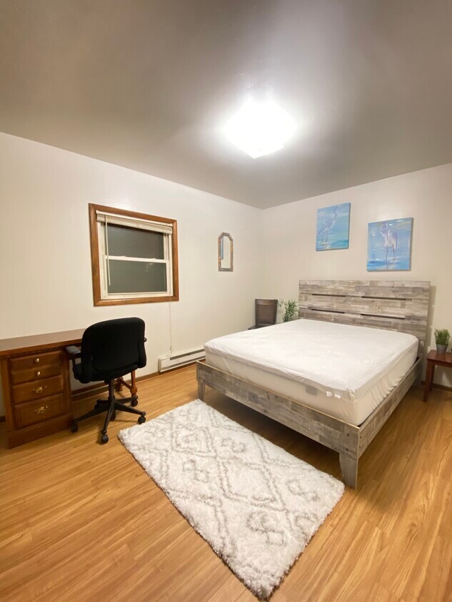 Foto principal - 184 Grand Ave