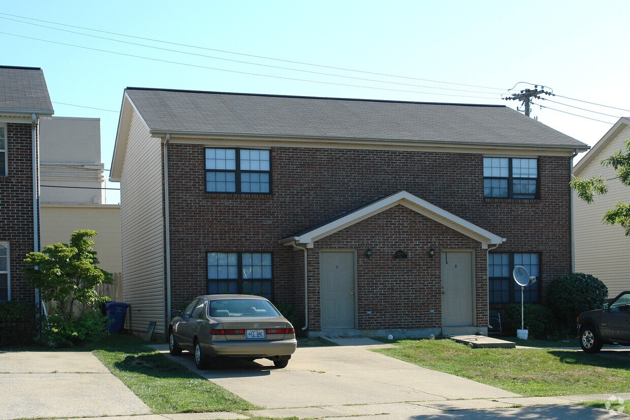 Building Photo - 2895 Gribbin Dr