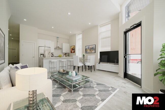 Foto del edificio - 725 N Hoyne Ave