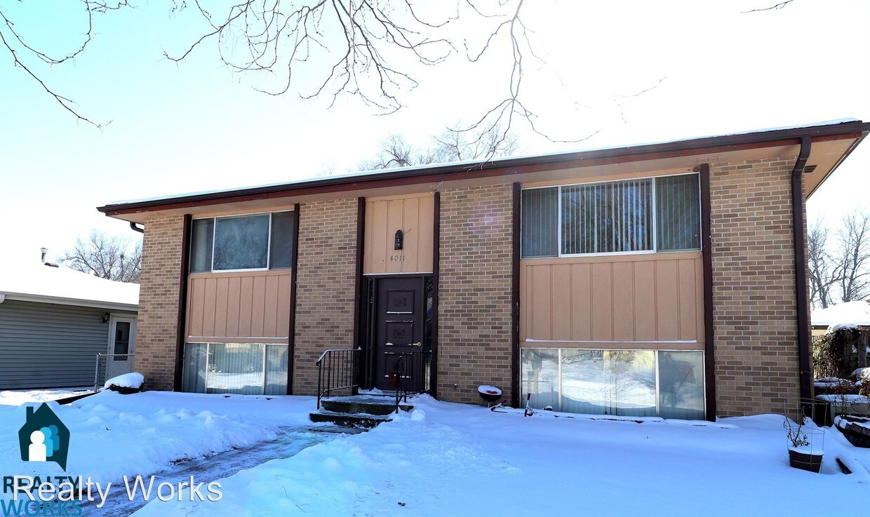 Foto principal - 4011 St Paul Ave