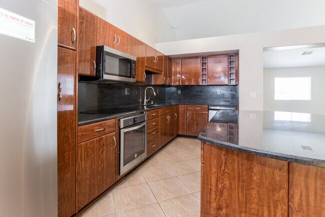 Foto del edificio - 1205 Spring Breeze Cir