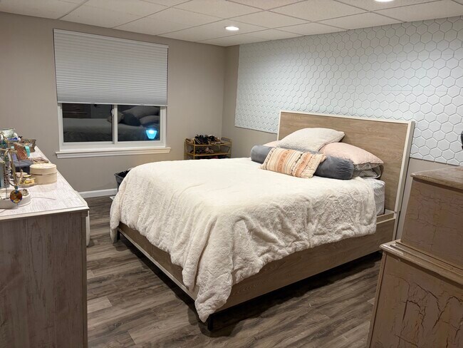 Foto del edificio - 320 Birchwood Rd