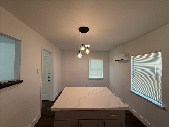 Foto del edificio - 306 Stiles St