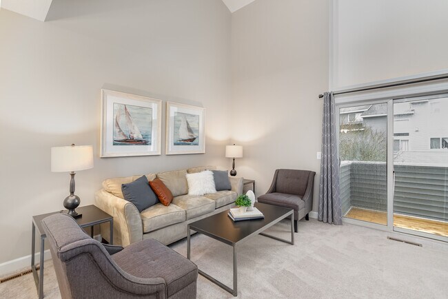 Building Photo - 644 Woodduck Dr