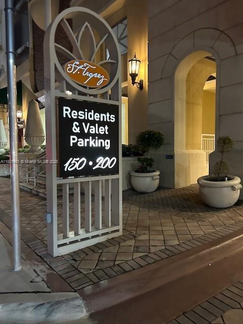Foto principal - 150 Sunny Isles Blvd