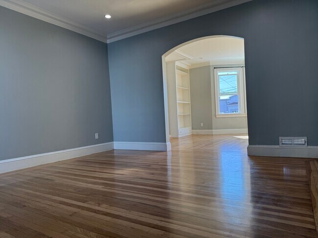 Foto del edificio - 806 42nd Ave