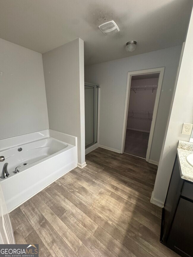 Foto del edificio - 346 Turtle Creek Dr