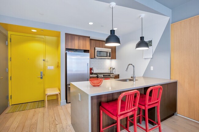 Building Photo - Southern-Facing Furnished 1BR for Rent!