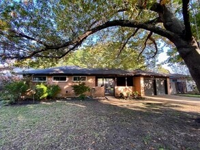 Building Photo - 7120 Dalewood Ln