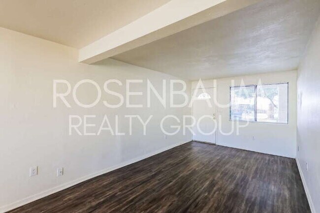 Foto del edificio - 455 W Kelso St