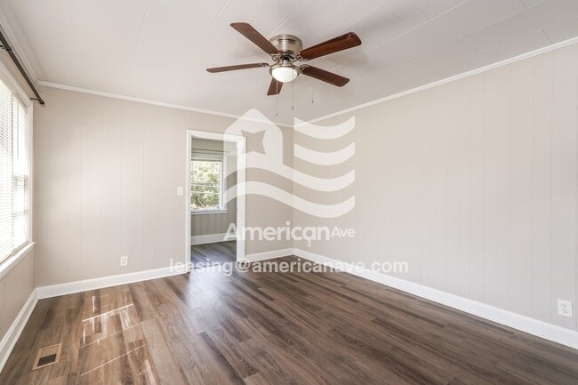 Building Photo - 2704 Alta Vista Ave