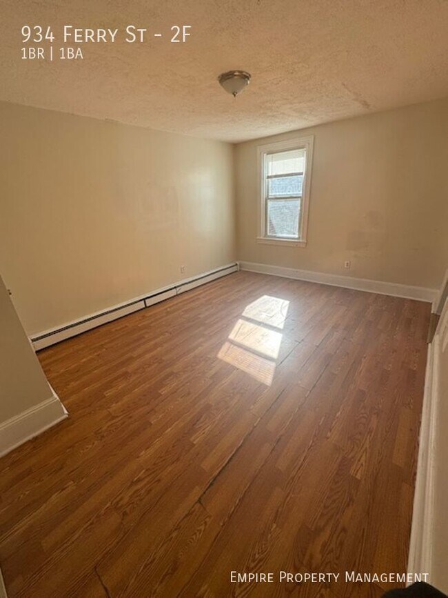 Building Photo - Available Now! 1 Bedroom/1 Bathroom Home i...