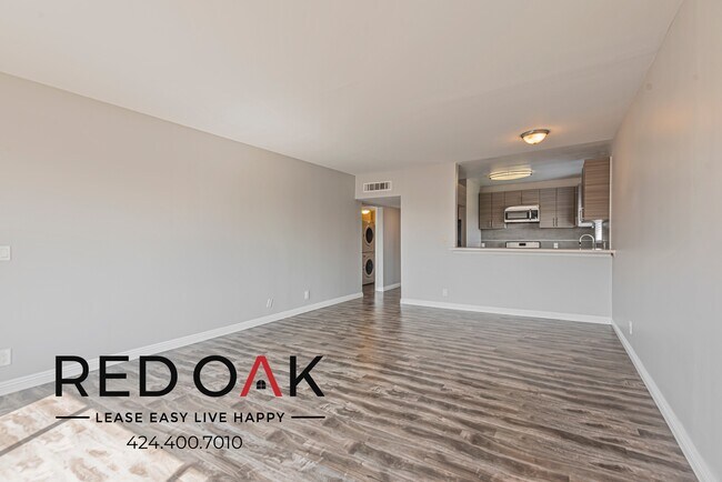 Foto del edificio - Gorgeous One Bedroom with Spacious Rooms F...
