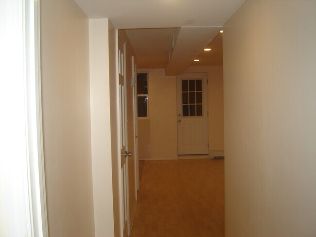 Building Photo - 2151 E 38th St