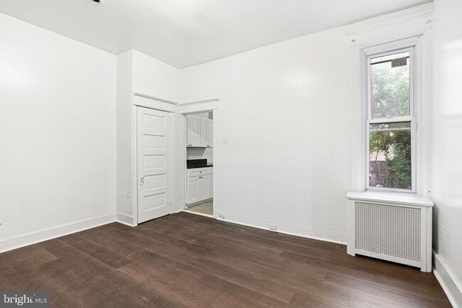 Foto del edificio - 2127 W Erie Ave
