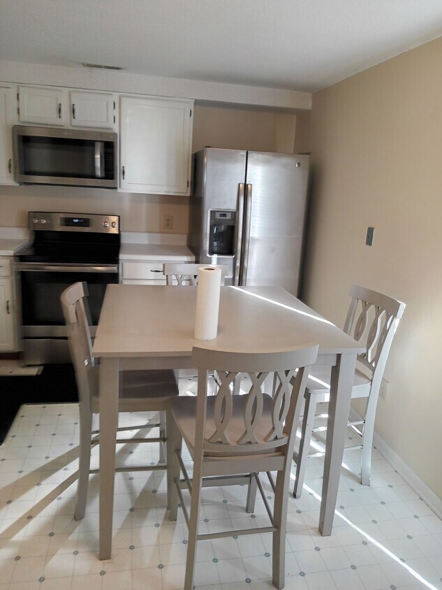 Building Photo - 5616 Bringle Ct