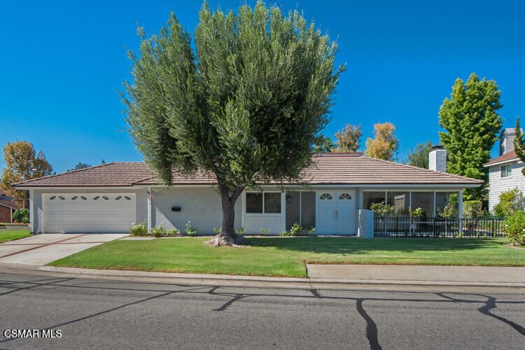 Primary Photo - 32041 Waterside Ln