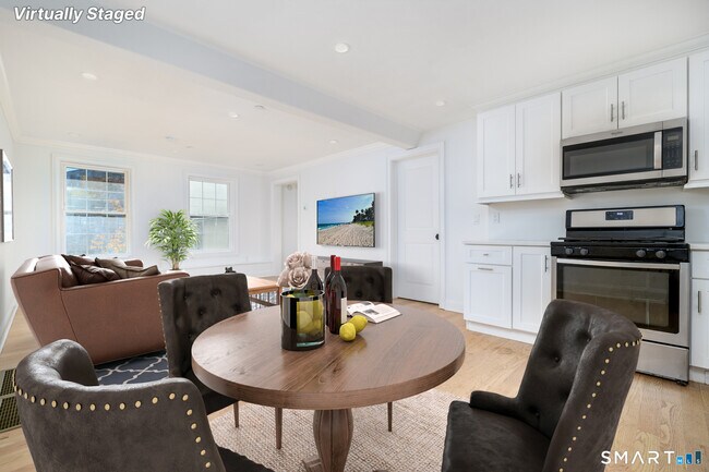 Building Photo - 159 Grove St