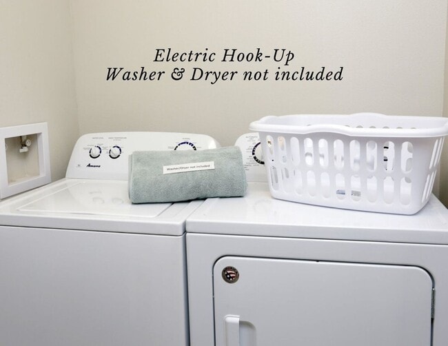 Foto del edificio - 3 Bedroom, Single-story Townhomes for rent...