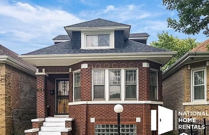 Foto principal - 9105 S Drexel Ave