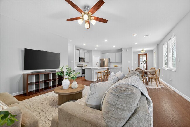 Foto del edificio - 10321 Mount Winchell Dr