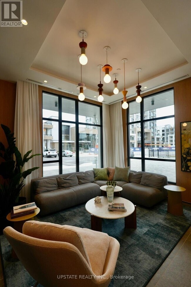 Photo du bâtiment - 770-770 Whitlock Ave