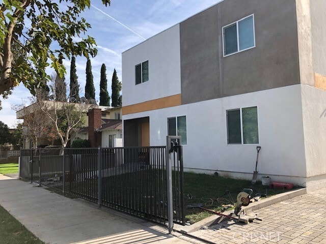 Building Photo - 14228 Sylvan St