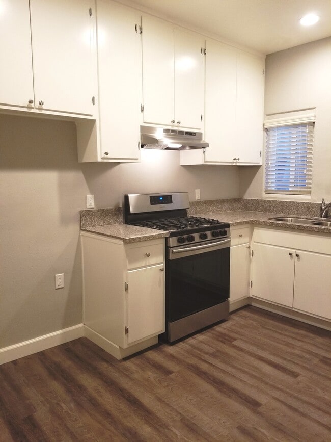1 Bed/1 Bath $1,695*** Half Off the 1st M... - 1 Bed/1 Bath  $1,695*** Half Off the 1st M... Apartment