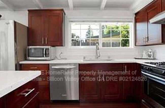 Building Photo - 1029 Blazingwood Dr