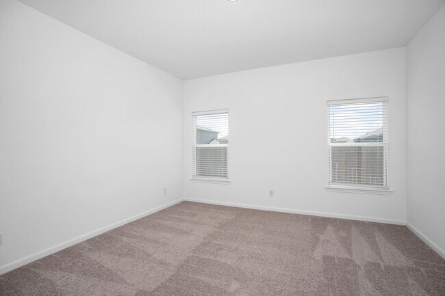 Foto del edificio - 6116 Underwood Way
