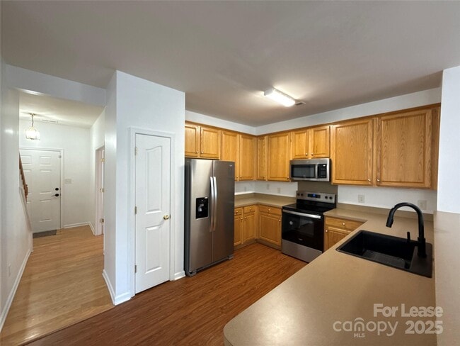 Building Photo - 3415 Cole Mill Rd