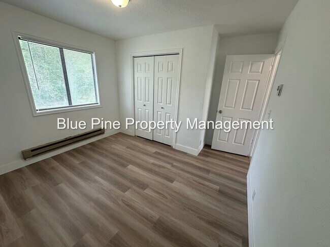 Foto del edificio - 1222 Holman Ave