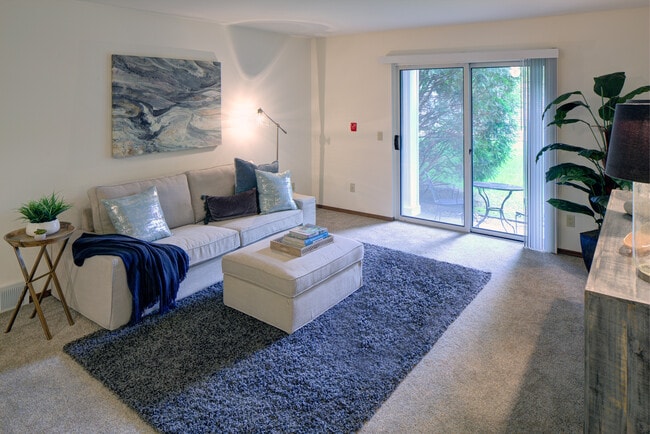 Building Photo - Sauk Creek