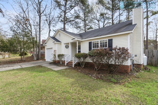 Building Photo - Chapin home