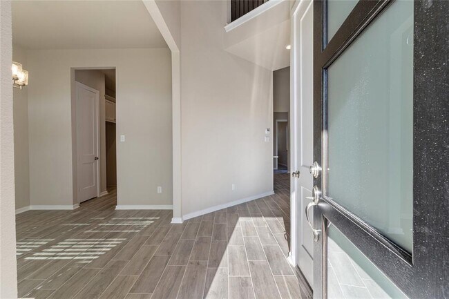 Foto del edificio - 4207 Maple Glen Dr