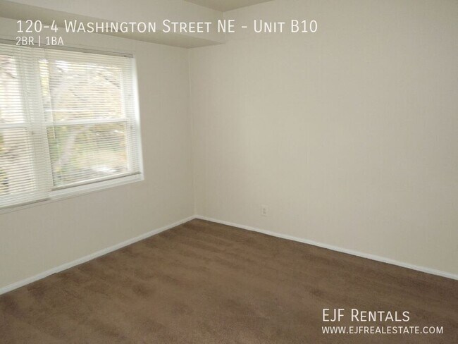 Foto del edificio - 120-4 Washington St NE