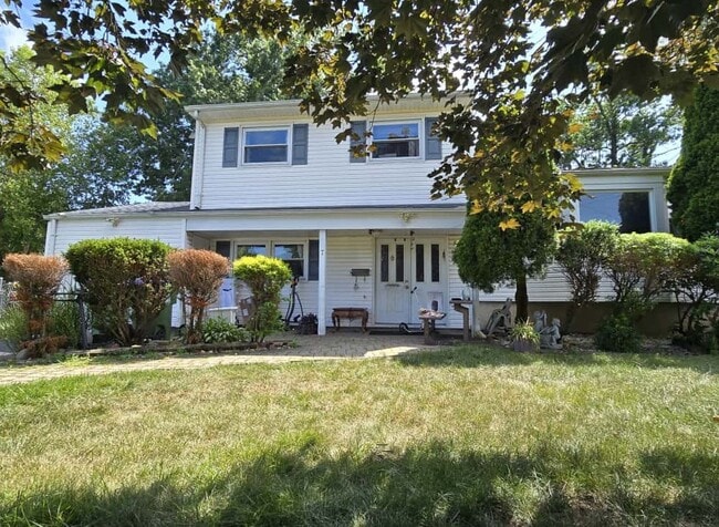 Building Photo - 7 Timothy Ct