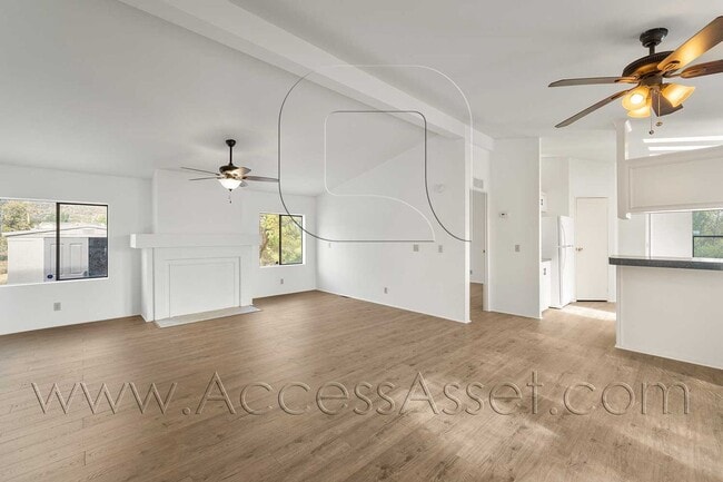 Building Photo - Private 3 Bed /2 Bath Home With Scenic Views In Lake Elsinore!