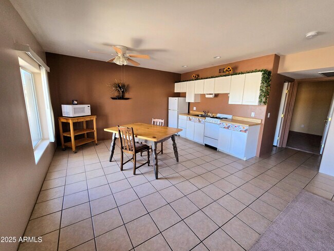 Foto del edificio - 1290 W Cherokee Ln