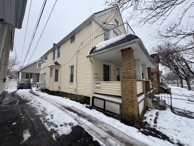 Building Photo - 3594 W 47th St