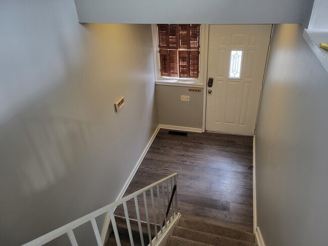 Photo - 490 Mt Hope Ave Townhome