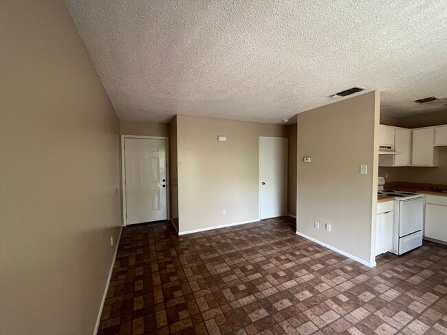 Building Photo - 300 Moursund Blvd
