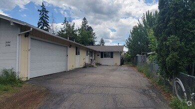 Building Photo - 3142 E 31st Ave