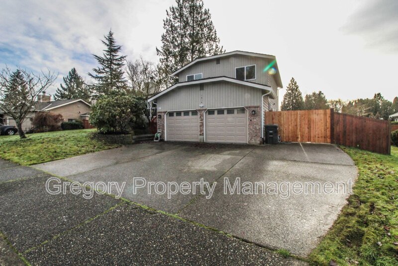 Foto principal - 1614 243rd Pl SE