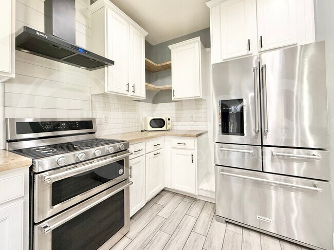 Foto del edificio - 960 E Chelsea Dr