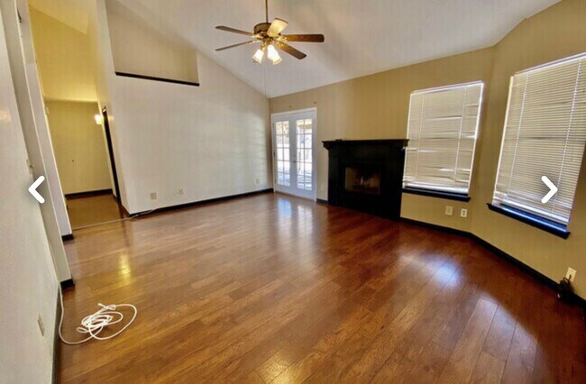 Foto del edificio - 6913 Imperial Ridge Dr
