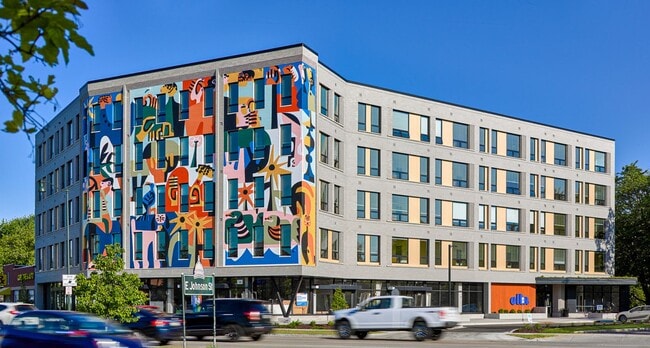 Building Photo - Ella Apartments